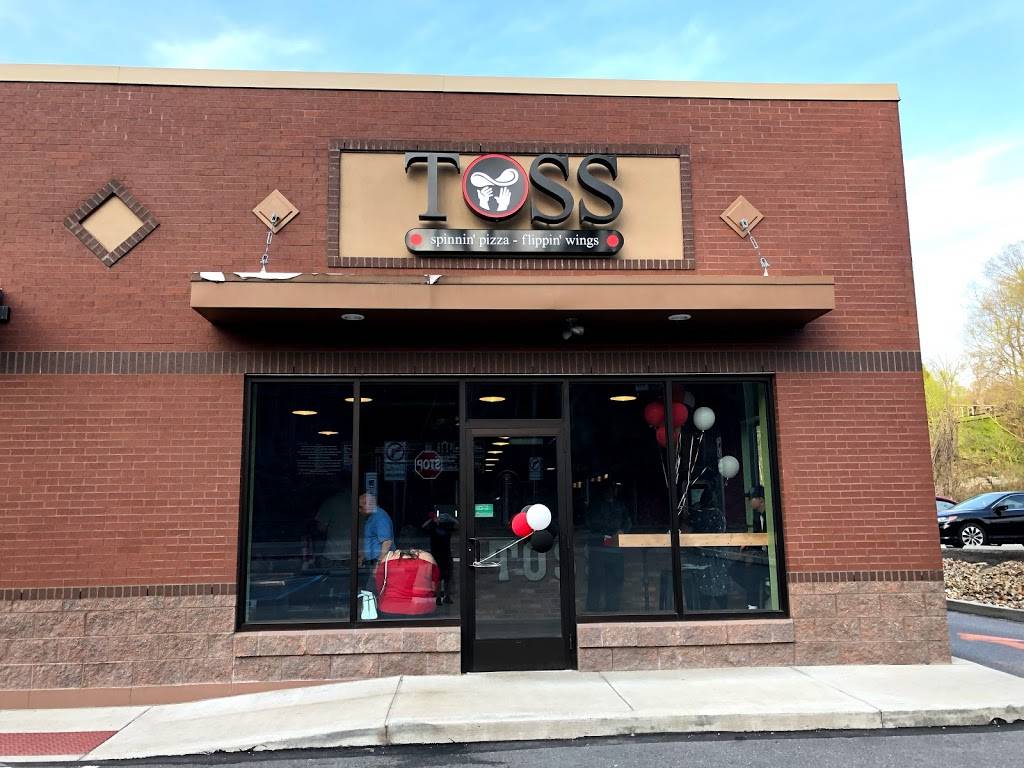 Toss Pizza and Wings | meal delivery | 145 McMurray Rd, Upper St Clair, PA 15241, USA | 4122834124 OR +1 412-283-4124