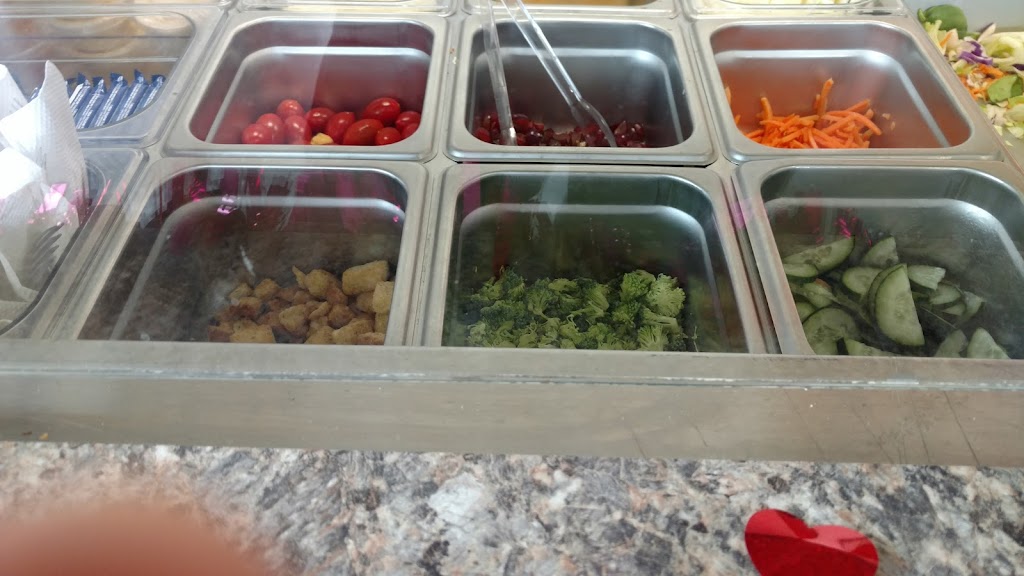 The Salad Bowl | restaurant | E., 5422 US-83 Suite 1, Rio Grande City, TX 78582, USA | 9562631777 OR +1 956-263-1777