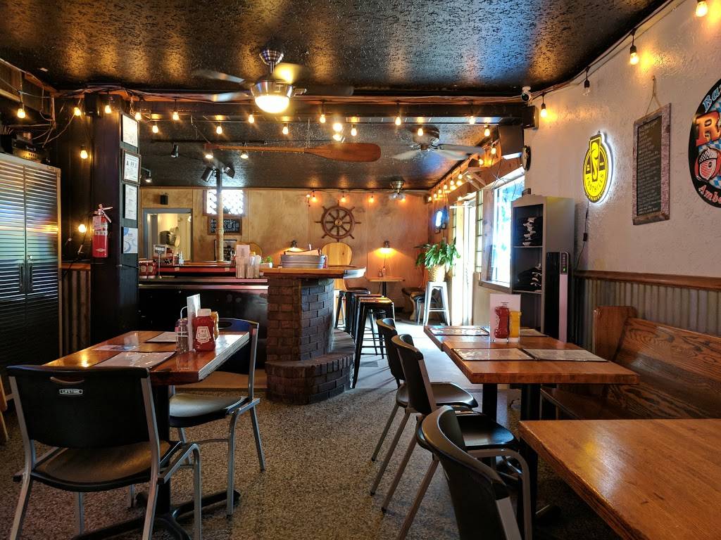 Winnies Tavern | restaurant | 1895 Burnett Blvd, Wilmington, NC 28401, USA | 9107621799 OR +1 910-762-1799