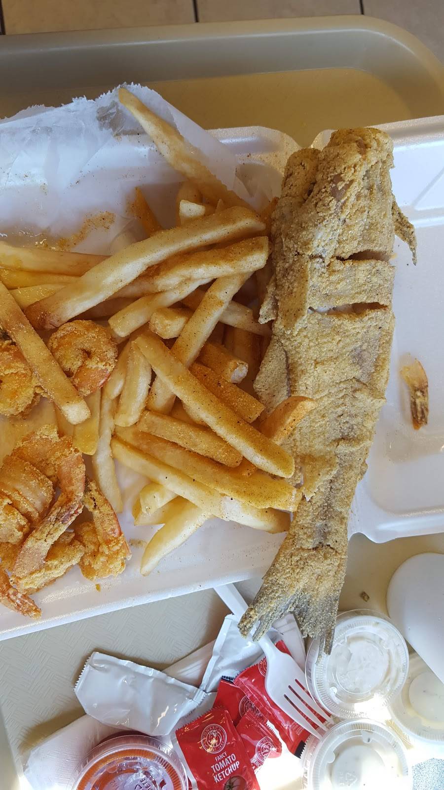 Captain JJ Fish & Chicken | restaurant | 450 Stateline Rd W, Southaven, MS 38671, USA | 6624699565 OR +1 662-469-9565