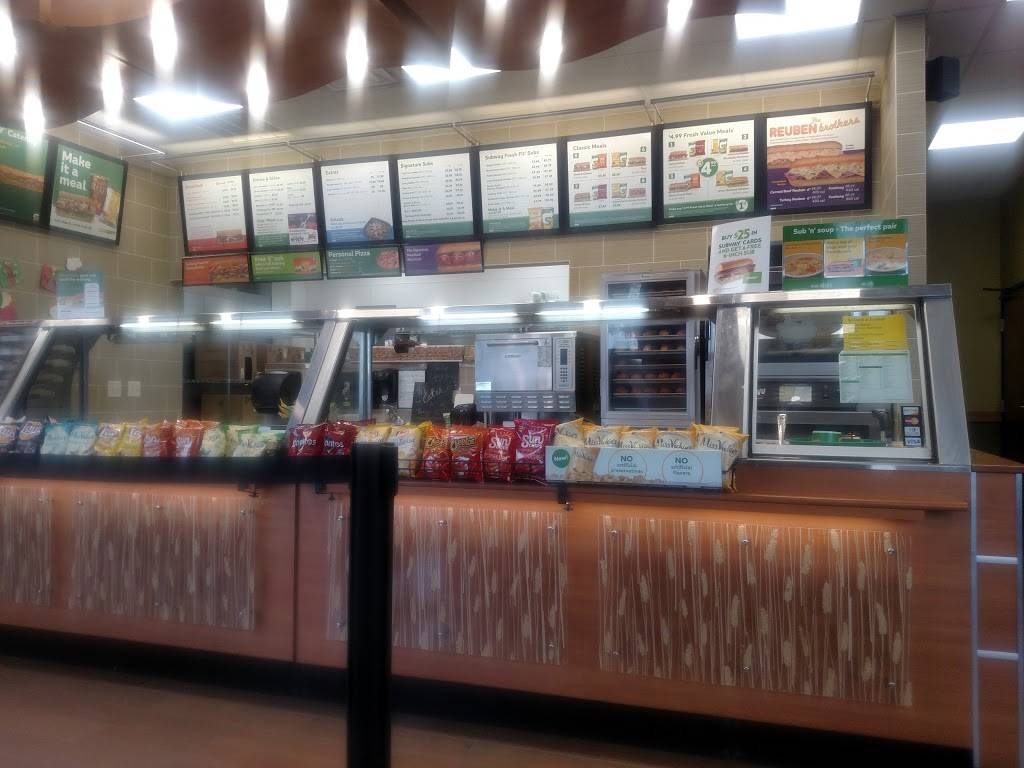 Subway | meal takeaway | 905 East St, Wood River, NE 68883, USA | 3085836719 OR +1 308-583-6719