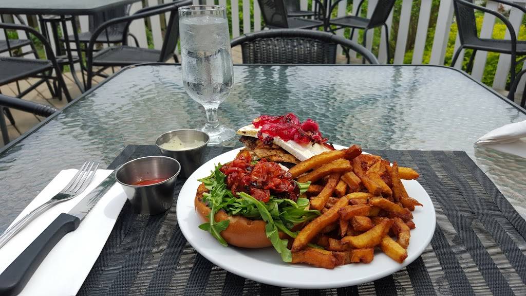 Resto Pub BordEaux | restaurant | 53A Rue Sainte-Anne, Sainte-Anne-de-Bellevue, QC H9X 1L5, Canada | 5145051159 OR +1 514-505-1159