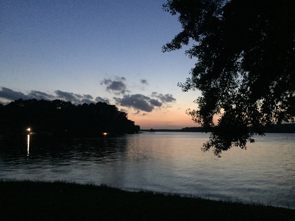 Holly Park Marina | restaurant | 3000 E Carters Ferry Rd, Milam, TX 75959, USA | 4096254424 OR +1 409-625-4424