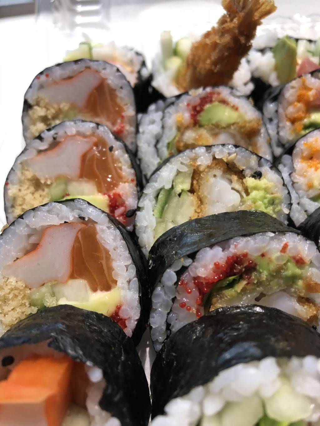 Sushi & Go | restaurant | 5333 Boulevard Laurier, Terrebonne, QC J7M 1W1, Canada | 4504170919 OR +1 450-417-0919