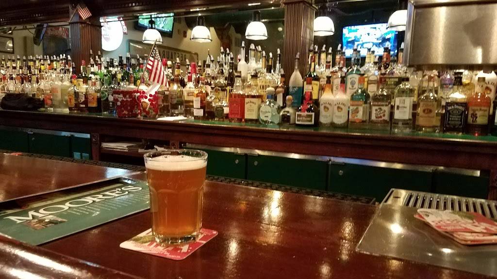 Archie Moores Bar & Restaurant | restaurant | 15 Factory Ln, Milford, CT 06460, USA | 2038765088 OR +1 203-876-5088