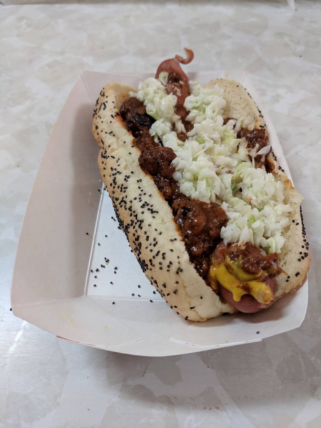 Mikes Chicago Dog (and more!) | meal takeaway | 103 N Fayetteville St, Asheboro, NC 27203, USA | 3366106453 OR +1 336-610-6453