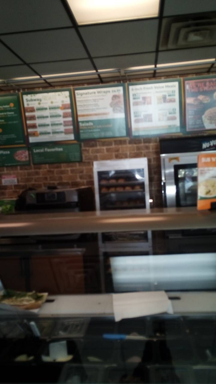 Subway | restaurant | 800 S Magnolia St, Woodville, TX 75979, USA | 4092832396 OR +1 409-283-2396