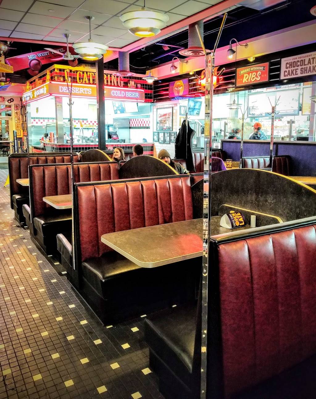 Portillos Hot Dogs | meal takeaway | 295 W Coliseum Blvd, Fort Wayne, IN 46805, USA | 2607049770 OR +1 260-704-9770