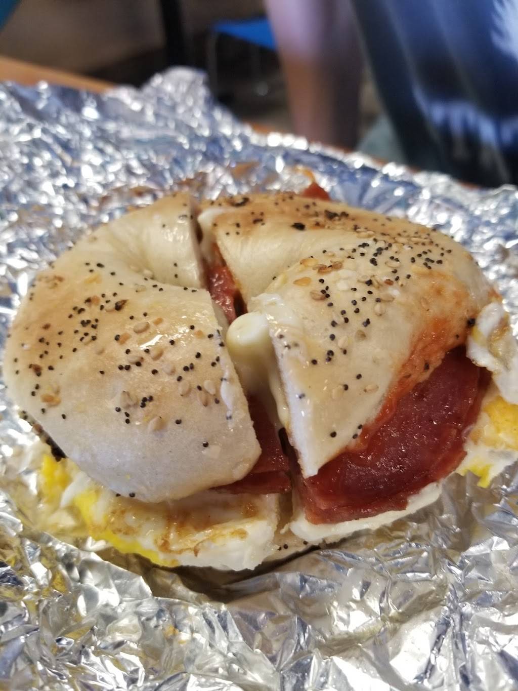 Surf Bagel Restaurant | bakery | 17382 Coastal Hwy, Lewes, DE 19958, USA | 3026441822 OR +1 302-644-1822
