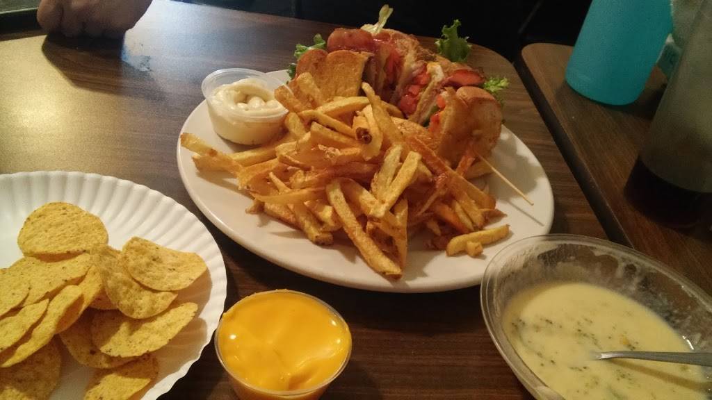 The Inn Restaurant & Bar | restaurant | 2240 Freeport Rd, Kittanning, PA 16201, USA | 7245451601 OR +1 724-545-1601