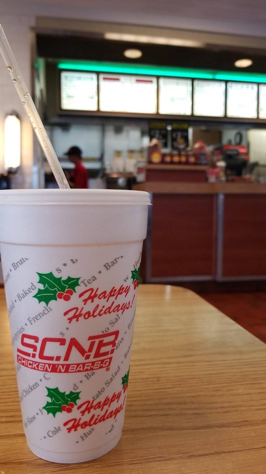 Smithfields Chicken N Bar-B-Q | restaurant | 7300 Market St, Wilmington, NC 28405, USA | 9106864175 OR +1 910-686-4175