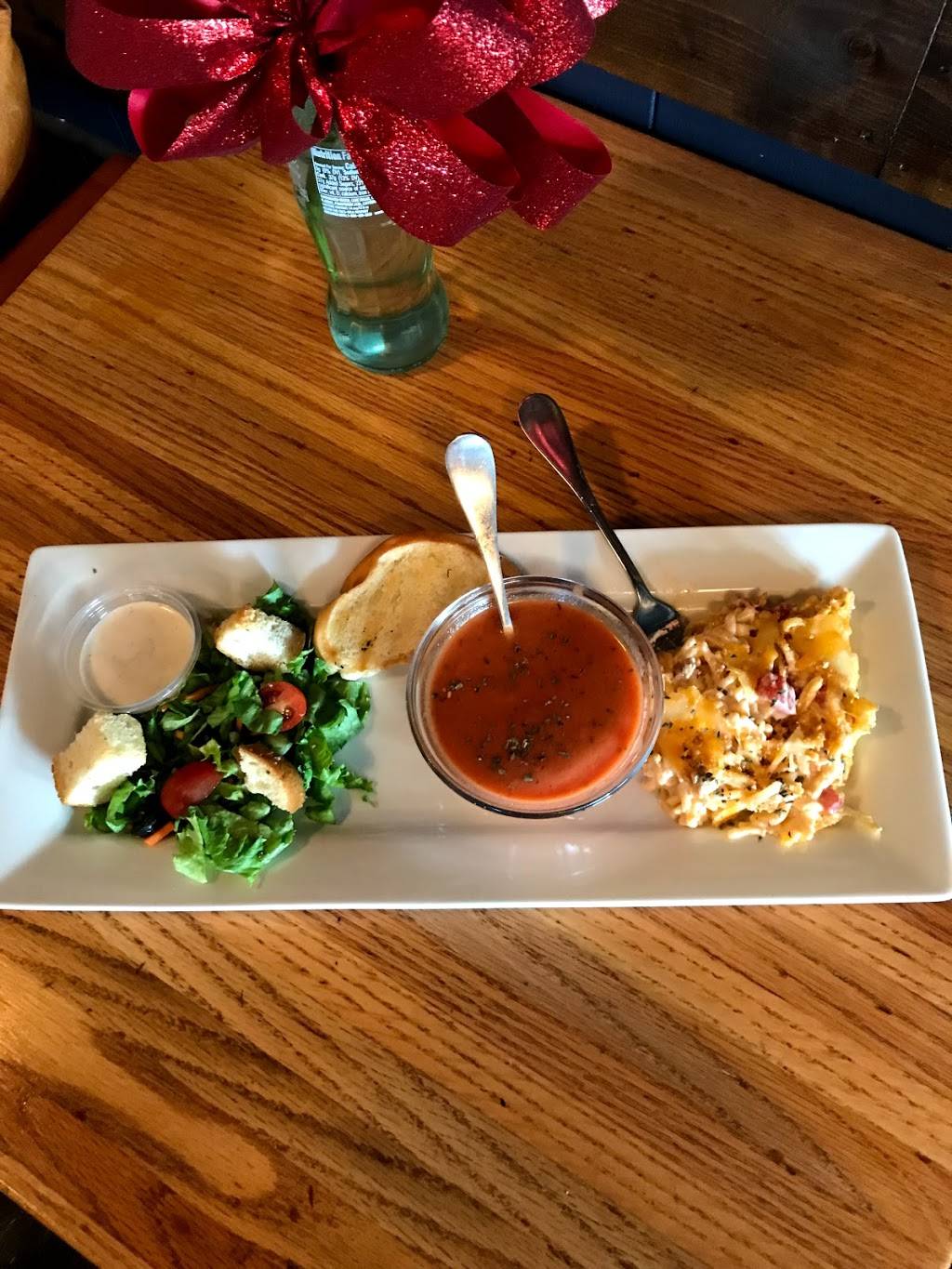 Overflow Coffee Co | bakery | 201 E Franklin St, Hillsboro, TX 76645, USA | 2542835272 OR +1 254-283-5272