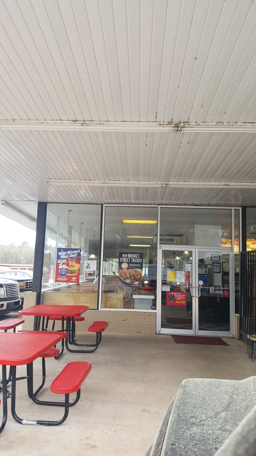 Dairy Queen | restaurant | Hwy 11 & Main St, Hughes Springs, TX 75656, USA | 9036392530 OR +1 903-639-2530