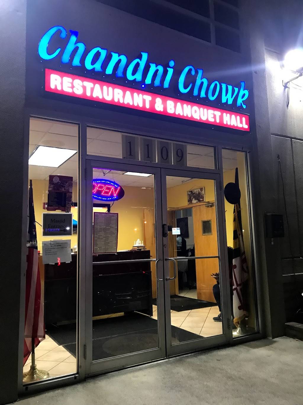 Chandni Chowk Restaurant and Banquet Hall | restaurant | 1109 Ingleside Ave, Baltimore, MD 21207, USA | 4107441202 OR +1 410-744-1202