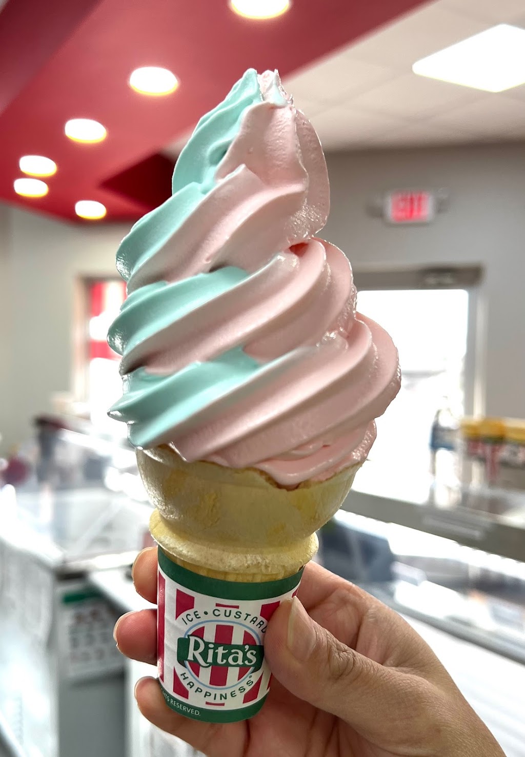 Ritas Italian Ice & Frozen Custard | restaurant | 2009 S Walnut Ave, New Braunfels, TX 78130, USA | 8303026628 OR +1 830-302-6628
