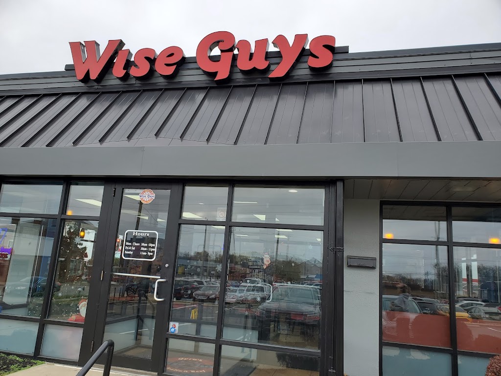 wiseguys | restaurant | 500 S Illinois St, Belleville, IL 62220, USA | 6187447017 OR +1 618-744-7017
