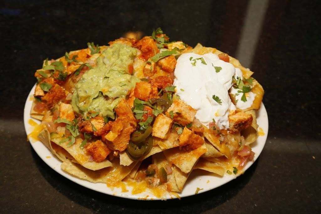 Winners Sports Bar & Grill | night club | 361 Ferry St, Everett, MA 02149, USA | 6172941001 OR +1 617-294-1001