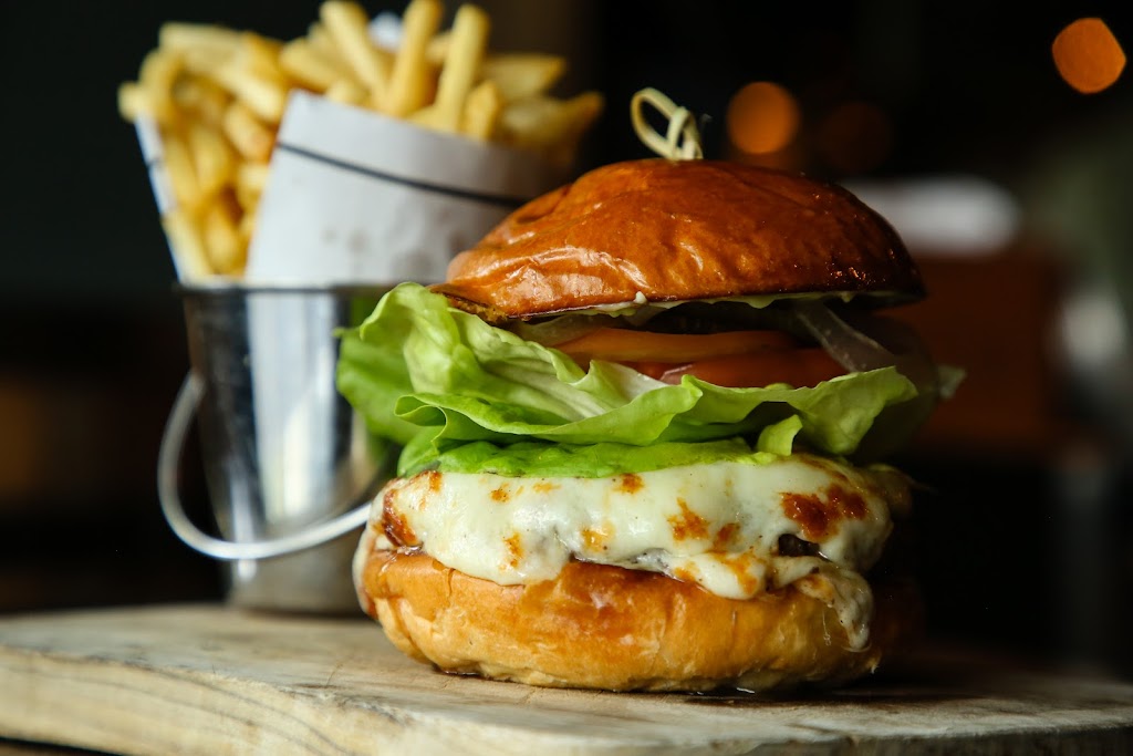 The Kitchen Table | restaurant | 522 Happy Hollow Rd, Clermont, KY 40110, USA | 5023472908 OR +1 502-347-2908