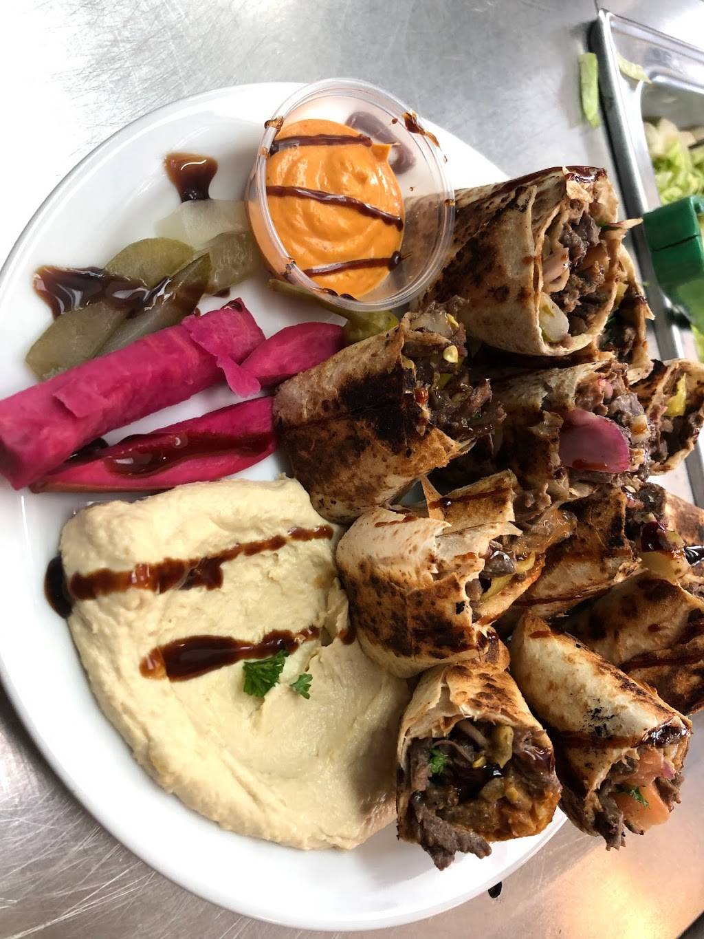 Jasmine Al Sham | restaurant | 3689 Boul Saint-Jean, Dollard-des-Ormeaux, QC H9G 1X2, Canada | 5143053030 OR +1 514-305-3030