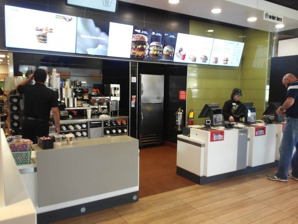 McDonald's | 2010 Limestone Pkwy, Gainesville, GA 30501, USA