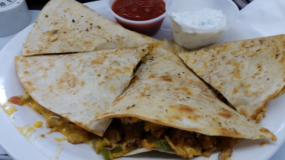 Hot Spot Grill | restaurant | 18995 US-1, La Crosse, VA 23950, USA | 4344473444 OR +1 434-447-3444