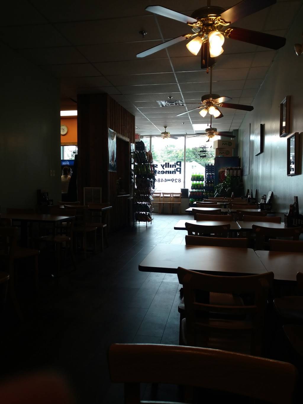 Phillys Phinest | restaurant | 610 Carey Ave, Wilkes-Barre, PA 18702, USA | 5708294484 OR +1 570-829-4484