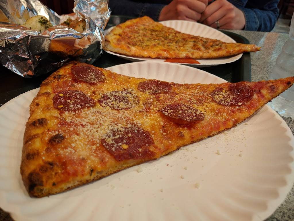 Astoria Pizza | restaurant | 32-04 30th Ave, Long Island City, NY 11102, USA | 7185451313 OR +1 718-545-1313