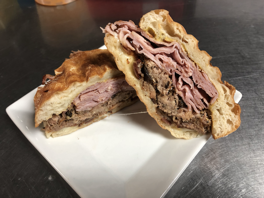 Biglerville Bistro & Barbecue | restaurant | 213 E York St, Biglerville, PA 17307, USA | 7176777014 OR +1 717-677-7014