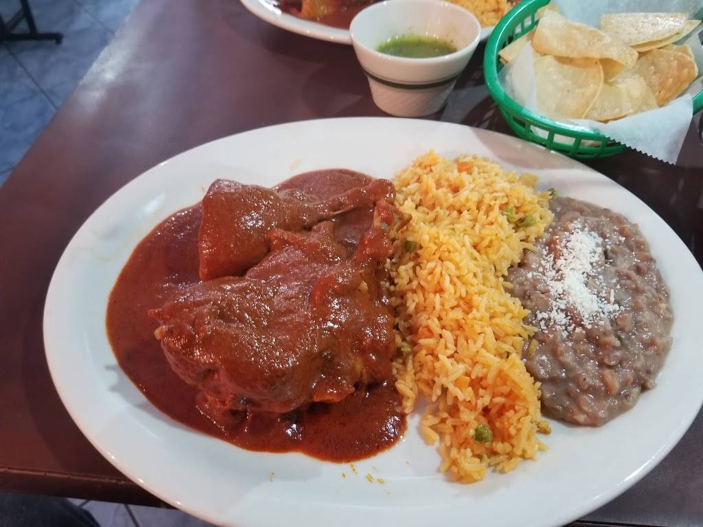 Chicazapa Mexican Restaurant | restaurant | 617 New York Ave, Union City, NJ 07087, USA | 2016248888 OR +1 201-624-8888