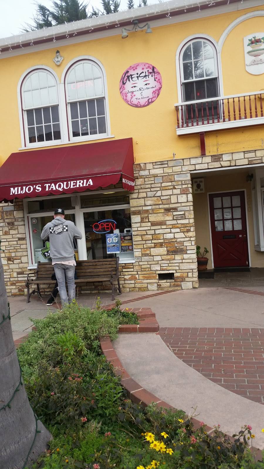 Mijos Taqueria | restaurant | 200 Monterey Ave #2, Capitola, CA 95010, USA | 8314650228 OR +1 831-465-0228