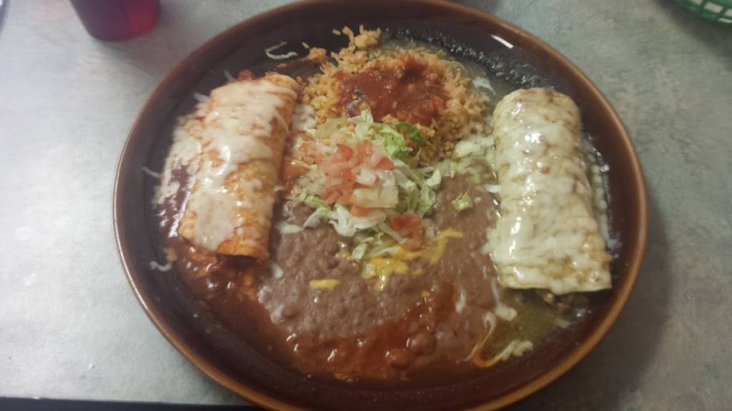 Serranos A Family Mexican Restaurant | restaurant | 114 W Jefferson St, Clinton, MO 64735, USA | 6603831730 OR +1 660-383-1730