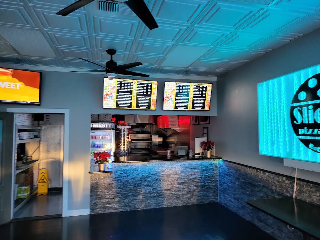 Slicers Pizza | meal takeaway | 2660 Oswell St Suite 107, Bakersfield, CA 93306, USA | 6618253500 OR +1 661-825-3500