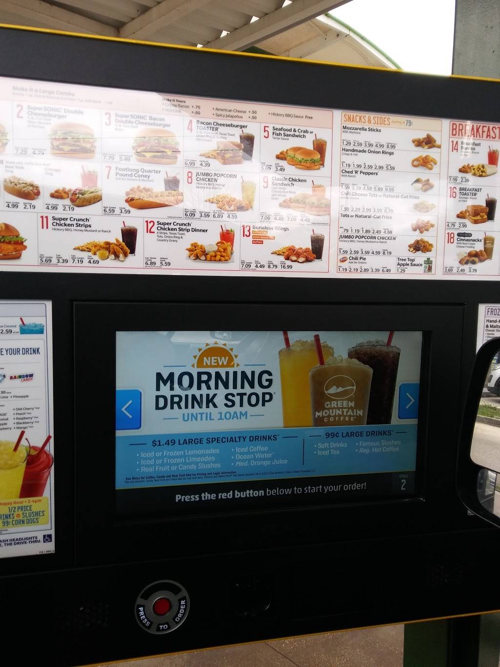 Sonic Drive-In | restaurant | 4031 N University Ave, Carencro, LA 70520, USA | 3378967552 OR +1 337-896-7552