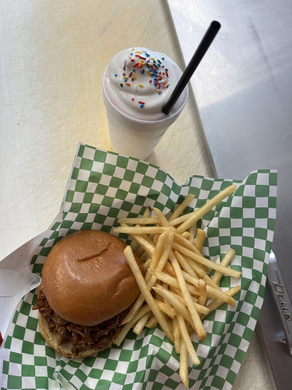 Fresh2Go | restaurant | 39 W 100 N, Moab, UT 84532, USA | 4352608614 OR +1 435-260-8614