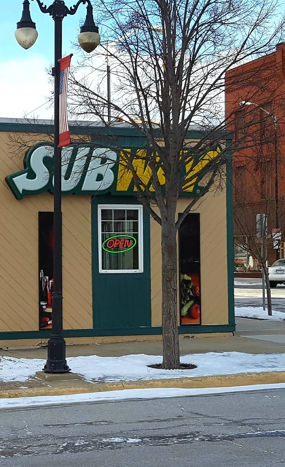 Subway | restaurant | 160 Wayne St, Sandusky, OH 44870, USA | 4196255599 OR +1 419-625-5599