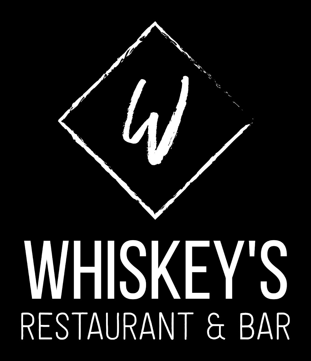 Whiskeys Restaurant & Bar | restaurant | 210 Golf Dr, Holly Lake Ranch, TX 75765, USA | 9037694325 OR +1 903-769-4325