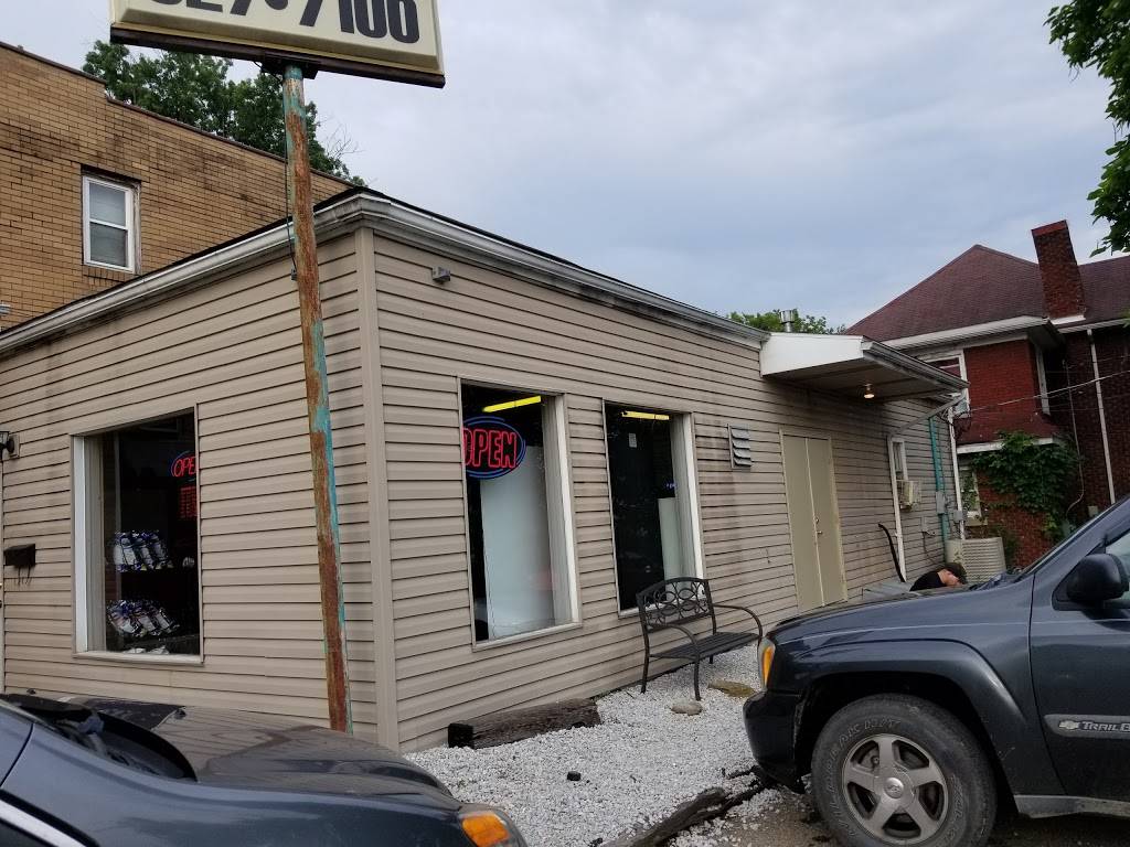 Crossroads Pizza | restaurant | 218 High St NW, Carrollton, OH 44615, USA | 3306277100 OR +1 330-627-7100