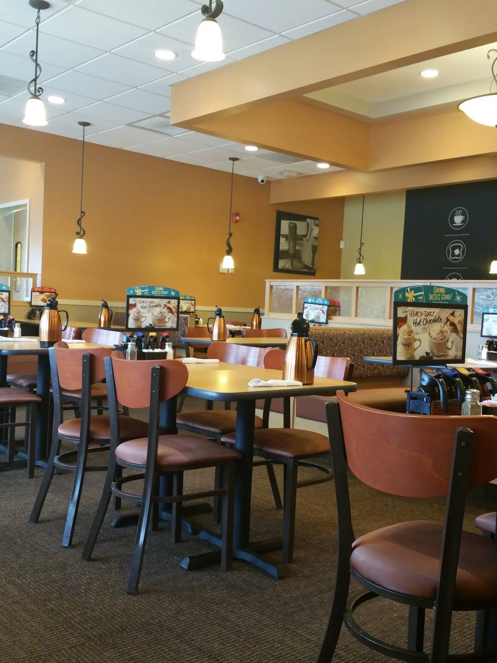 IHOP | bakery | 1602 Haynes St, Clarksville, TN 37043, USA | 9316140768 OR +1 931-614-0768