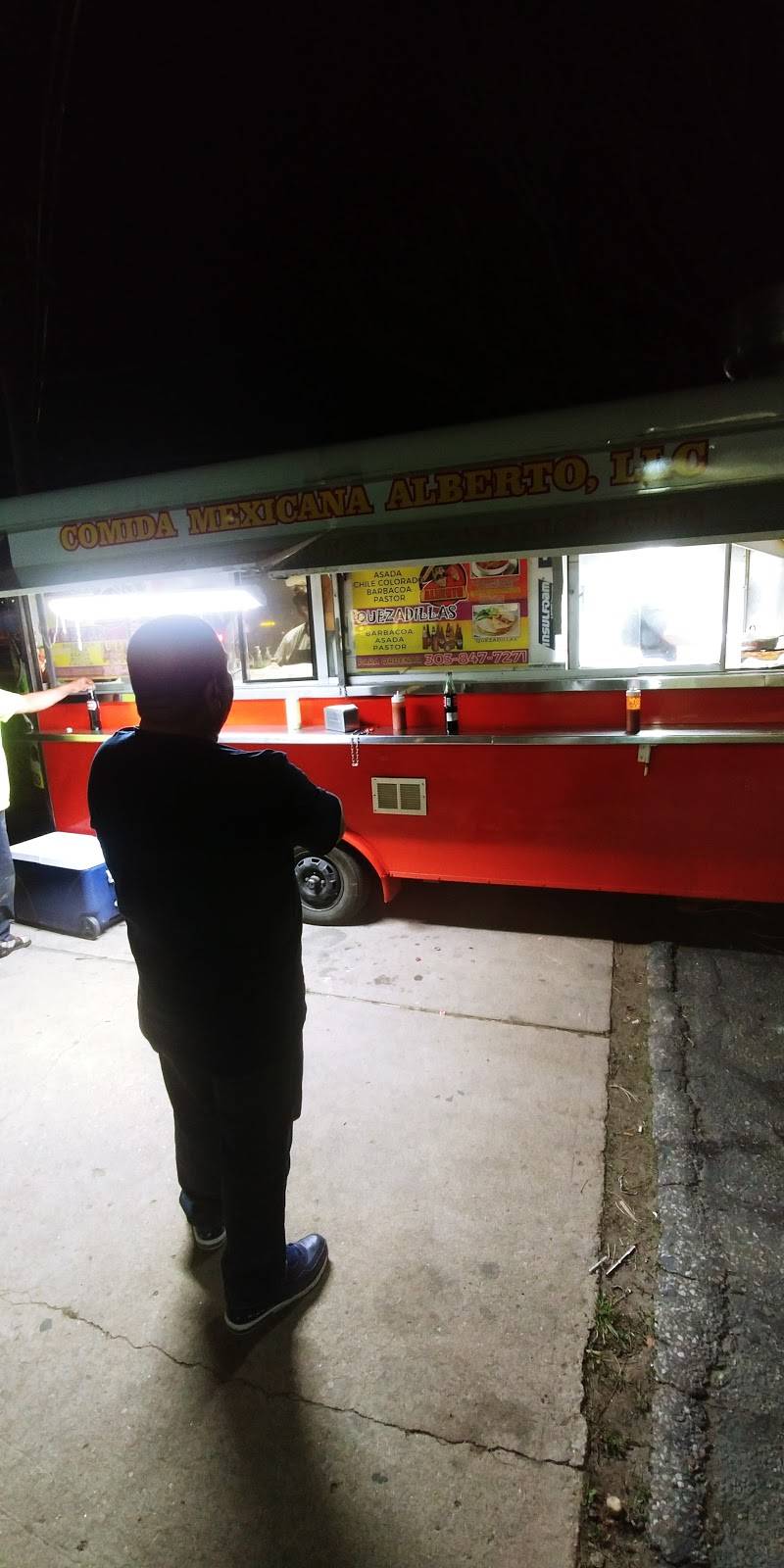 Alberto Mexican Food Truck | restaurant | 9126 US-287, Westminster, CO 80260, USA | 3038477271 OR +1 303-847-7271