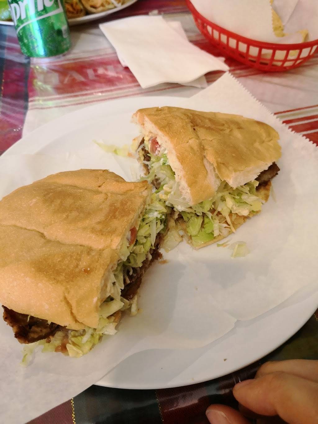 Juquilita Tacos | restaurant | 18 W State St, North Aurora, IL 60542, USA | 6302643220 OR +1 630-264-3220