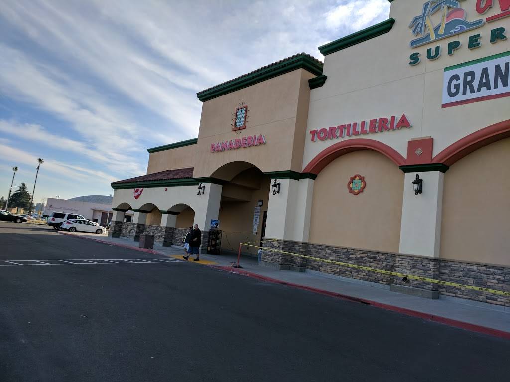 Vallarta Supermarkets | bakery | 1951 W Clinton Ave, Fresno, CA 93705, USA | 5594763920 OR +1 559-476-3920