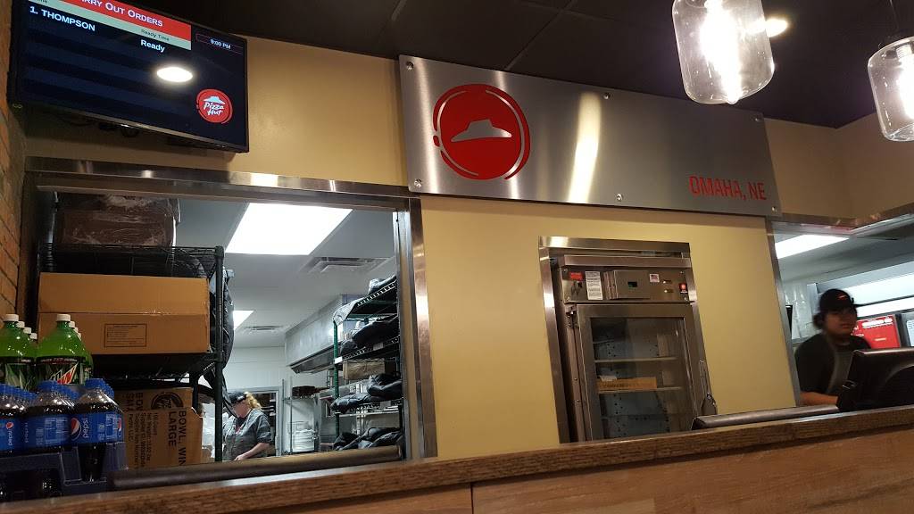 Pizza Hut | meal delivery | 16847 Q St, Omaha, NE 68135, USA | 4028953333 OR +1 402-895-3333