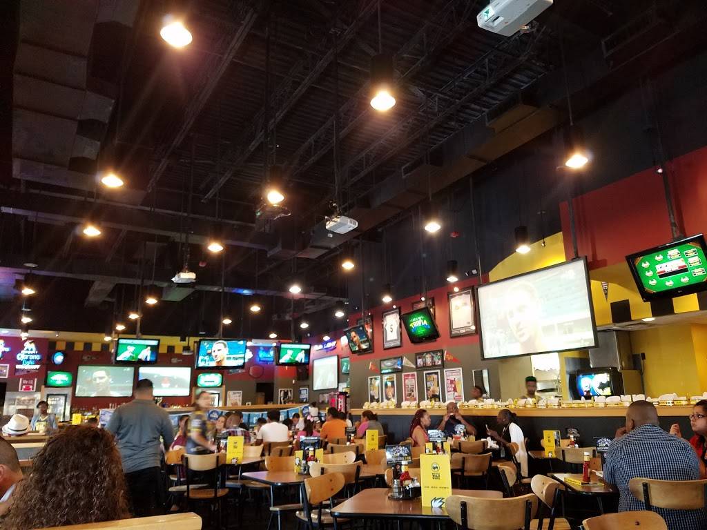 Buffalo Wild Wings | meal takeaway | 20505 S Dixie Hwy Suite 555A, Cutler Bay, FL 33189, USA | 3052388850 OR +1 305-238-8850