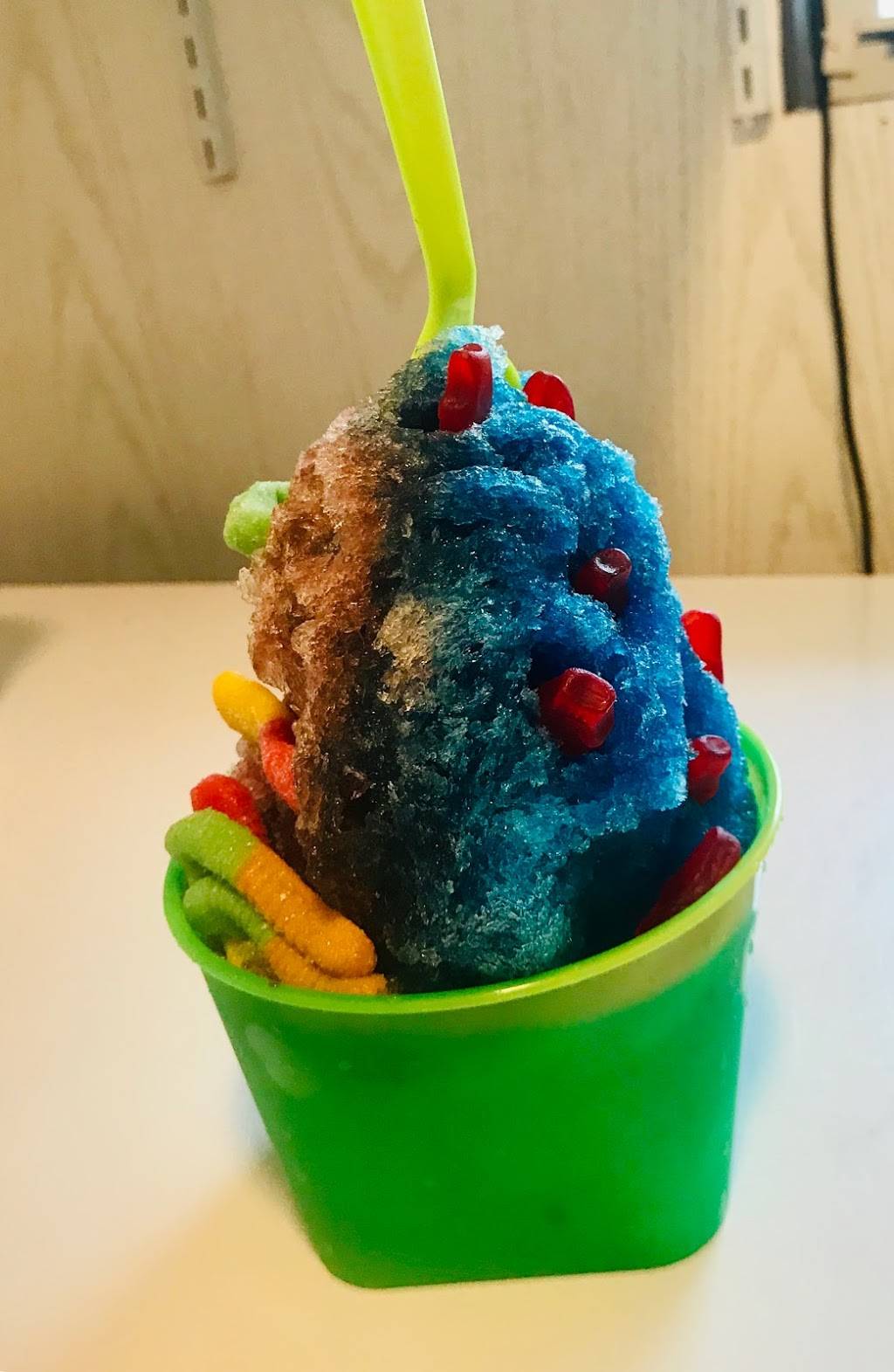 Anglers Shaved Ice Restaurant 314 N Lake Dr, Prestonsburg, KY 41653