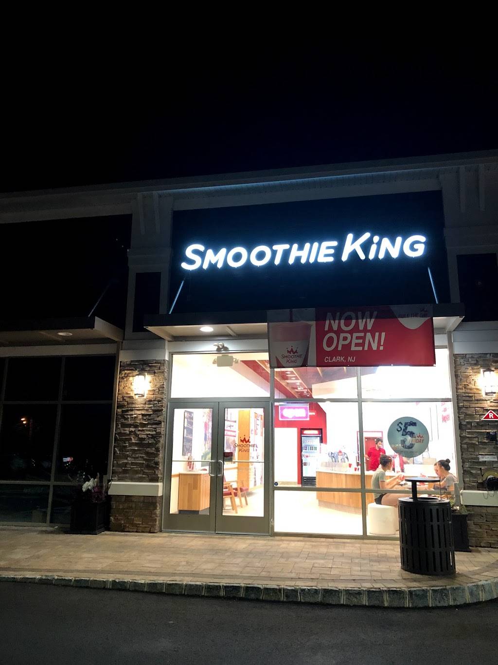 Smoothie King Restaurant 301 Central Ave 7, Clark, NJ 07066, USA