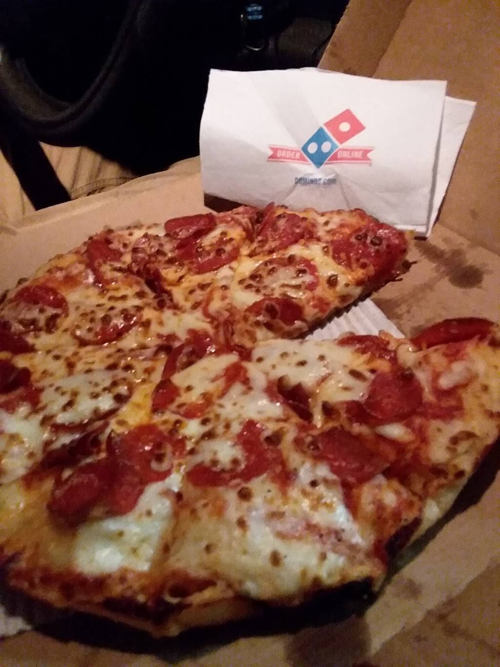 Dominos Pizza | meal delivery | 15410 W High St, Middlefield, OH 44062, USA | 4406325556 OR +1 440-632-5556
