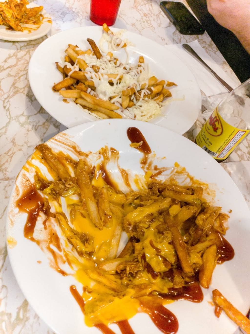 Plouffes Diner & Pub | restaurant | 267 Main St, Pawtucket, RI 02860, USA | 4017220890 OR +1 401-722-0890