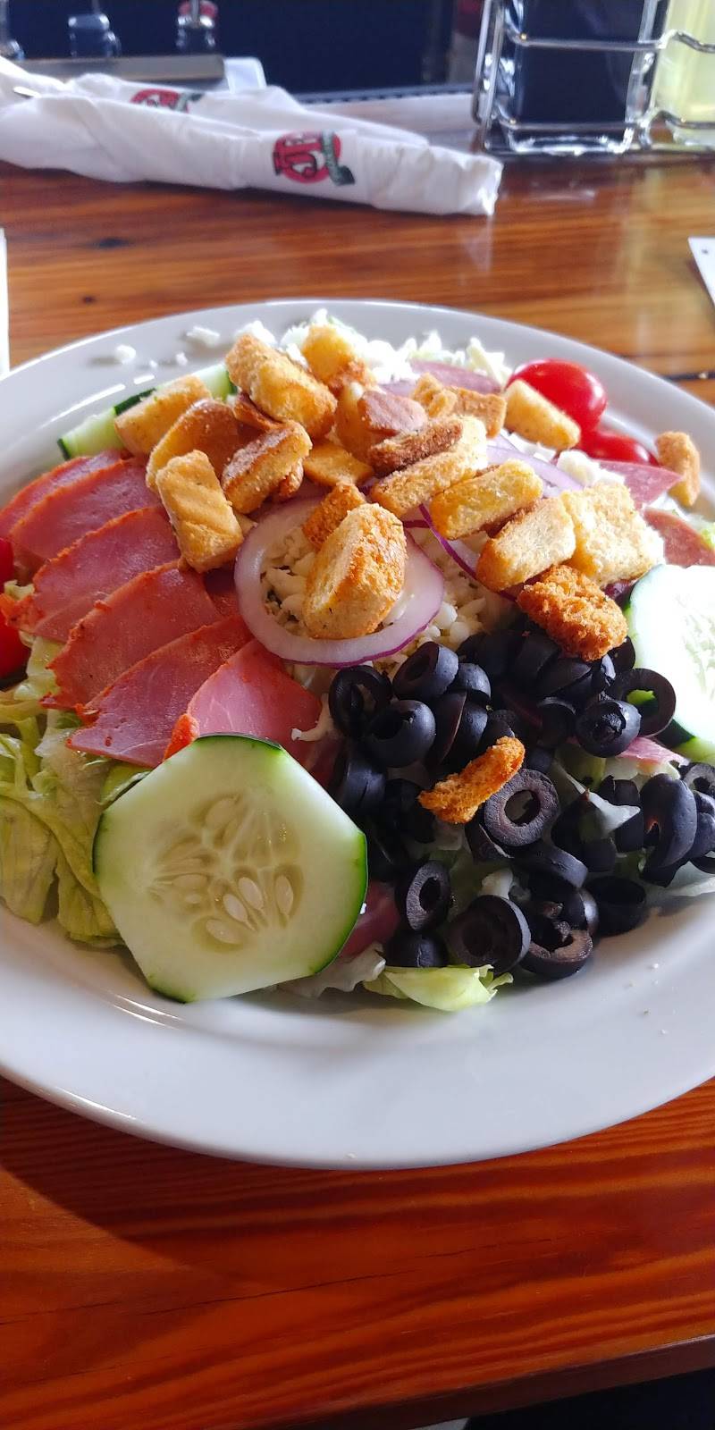 JTs Pizza & Spirits | restaurant | 6716 Old 28th St SE, Grand Rapids, MI 49546, USA | 6169421552 OR +1 616-942-1552