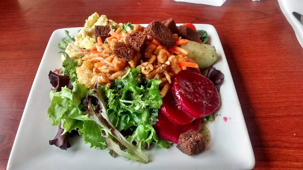 Ruby Tuesday | restaurant | 1936 Cedar Creek Rd, Fayetteville, NC 28312, USA | 9104847122 OR +1 910-484-7122