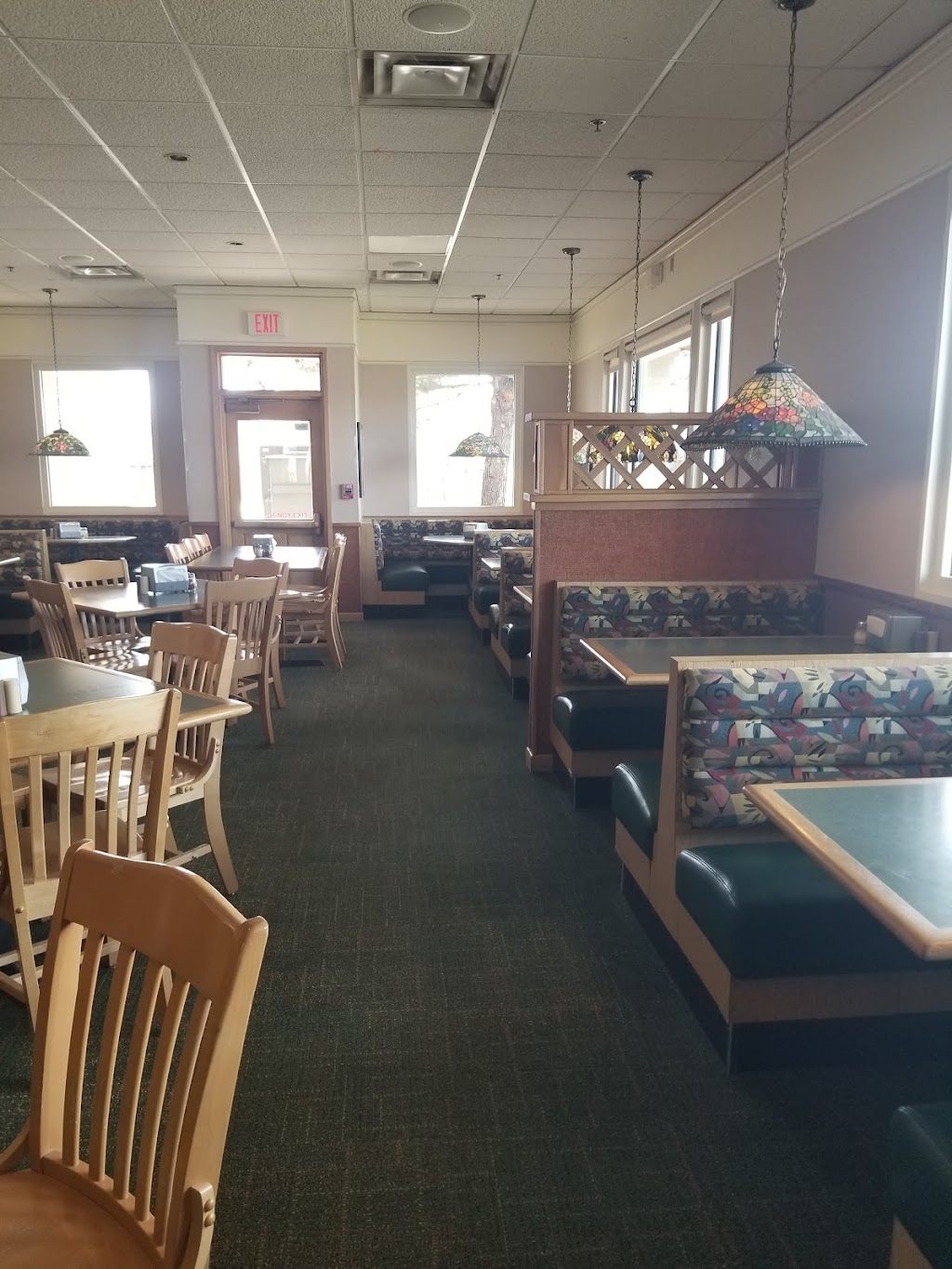 Dions | restaurant | 2721 82nd St, Lubbock, TX 79423, USA | 8067451010 OR +1 806-745-1010